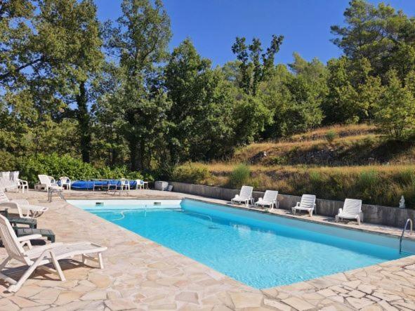 Appartement La Ferme De Manon à Montferrat  Extérieur photo