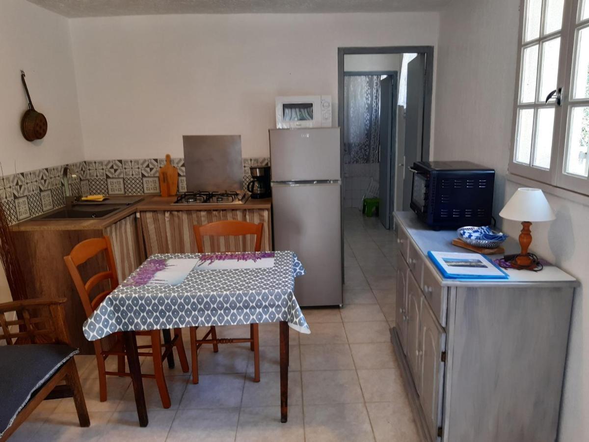 Appartement La Ferme De Manon à Montferrat  Extérieur photo